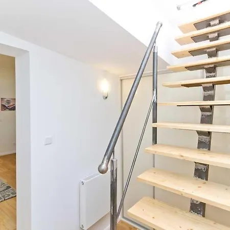 Livia Whg 02 וילה *